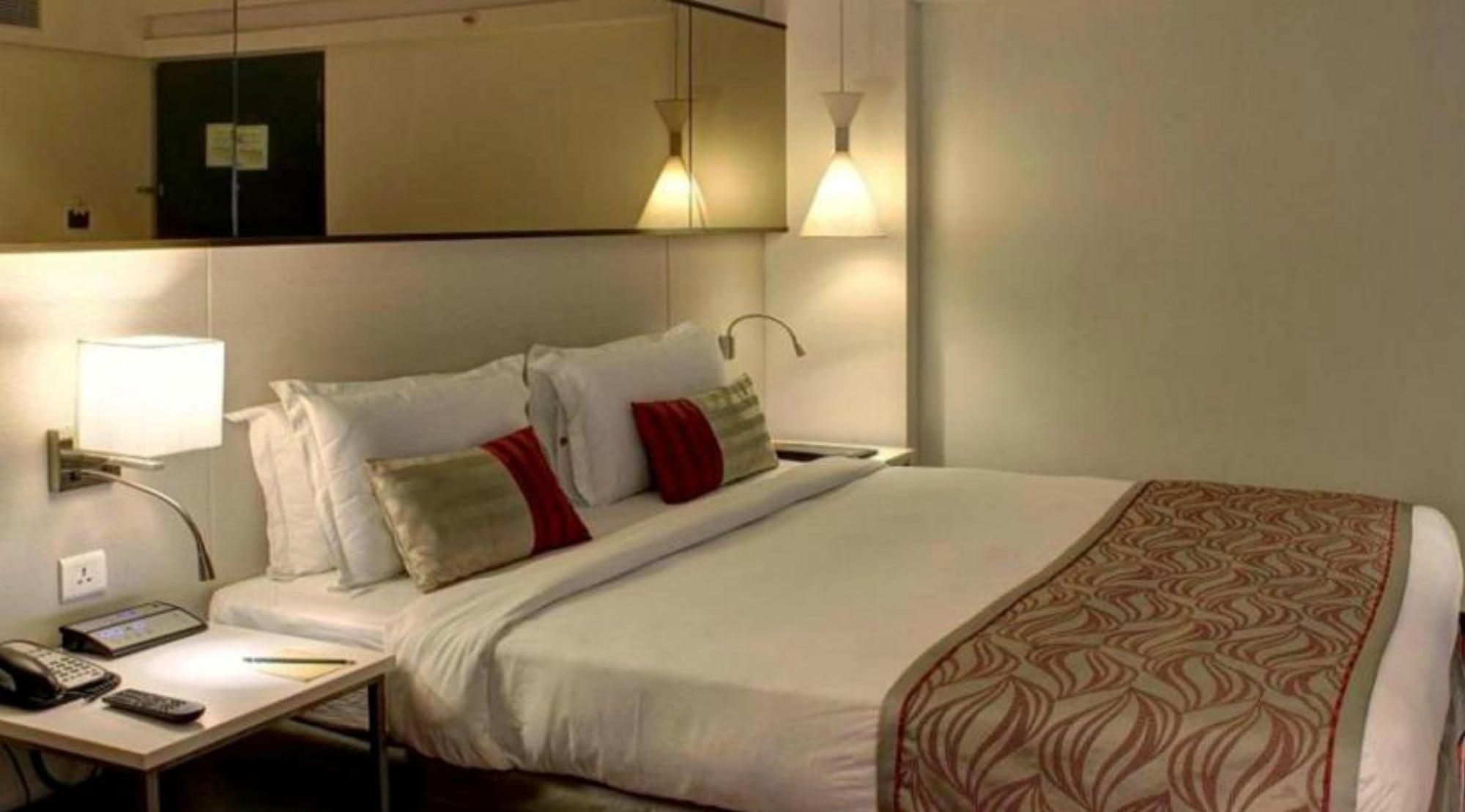 The Sahil Hotel Bombay Esterno foto