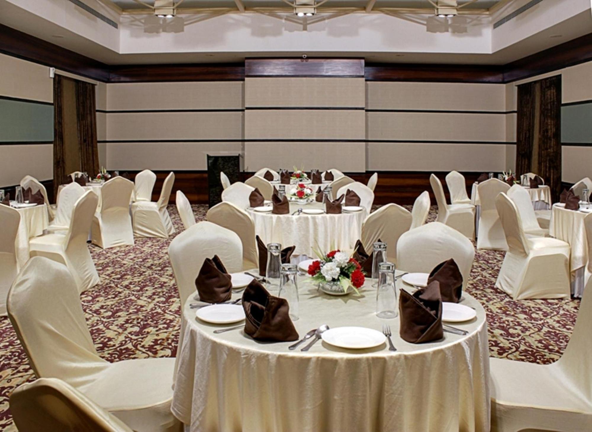 The Sahil Hotel Bombay Esterno foto