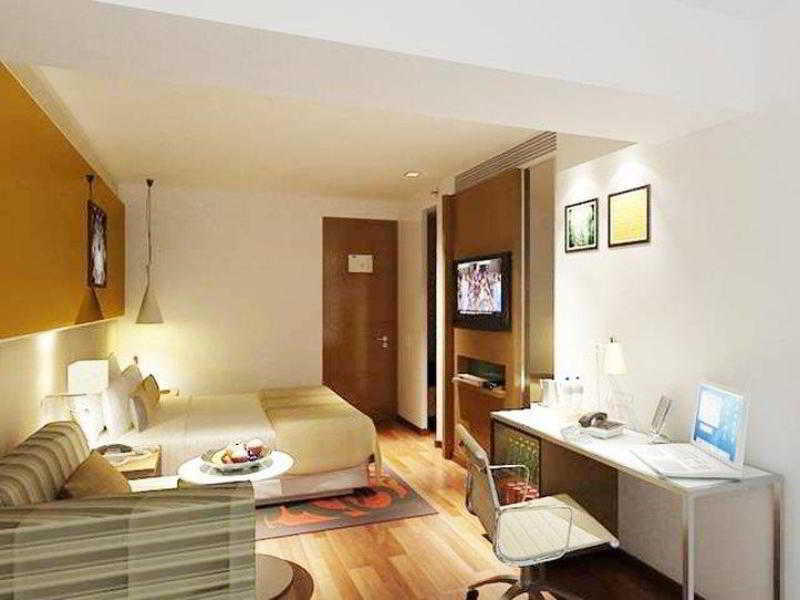 The Sahil Hotel Bombay Esterno foto